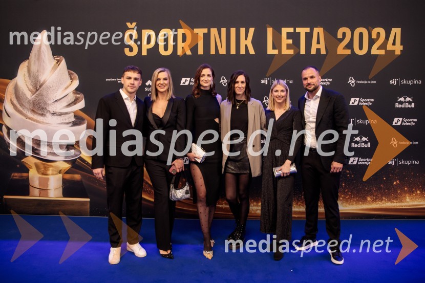  ... ;  ... ;  ... ;  ... ;  ... ;  Uroš Zorman, trener, Slovenska rokometna reprezentancaŠportnik leta 2024, slavila Janja Garnbret in Tadej Pogačar