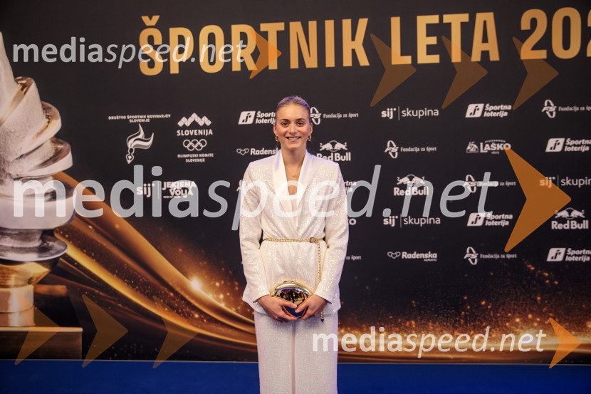  Neža Klančar, plavalkaŠportnik leta 2024, slavila Janja Garnbret in Tadej Pogačar