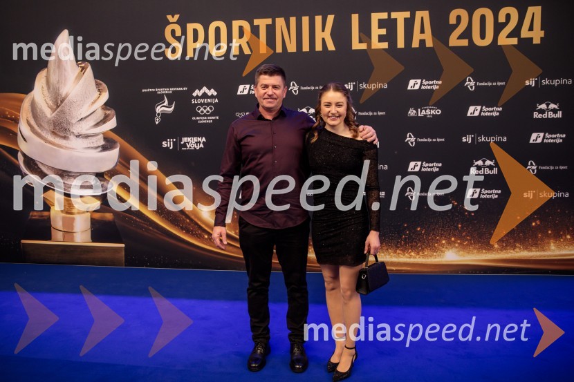  ... ;  Eva Alina Hočevar, kajakašicaŠportnik leta 2024, slavila Janja Garnbret in Tadej Pogačar