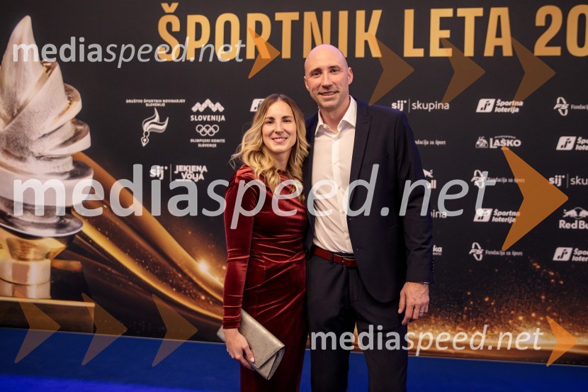  Sara Rojnik, Squash klub Škofja Loka;  Vid Kavtičnik, kapetan slovenske moške rokometne reprezentanceŠportnik leta 2024, slavila Janja Garnbret in Tadej Pogačar