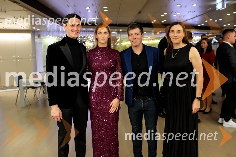  Peter  Prevc, smučarski skakalec;  Mina Prevc;  ... ;  Eva Terčelj, slovenska kajakašica na divjih vodahŠportnik leta 2024, slavila Janja Garnbret in Tadej Pogačar