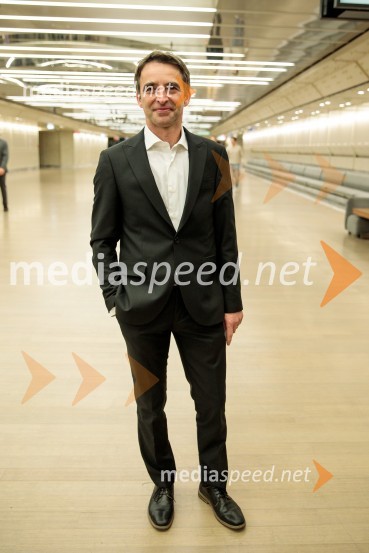 dr. Franci Petek, nekdanji smučarski skakalec in nekdanji direktor SZSŠportnik leta 2024, slavila Janja Garnbret in Tadej Pogačar