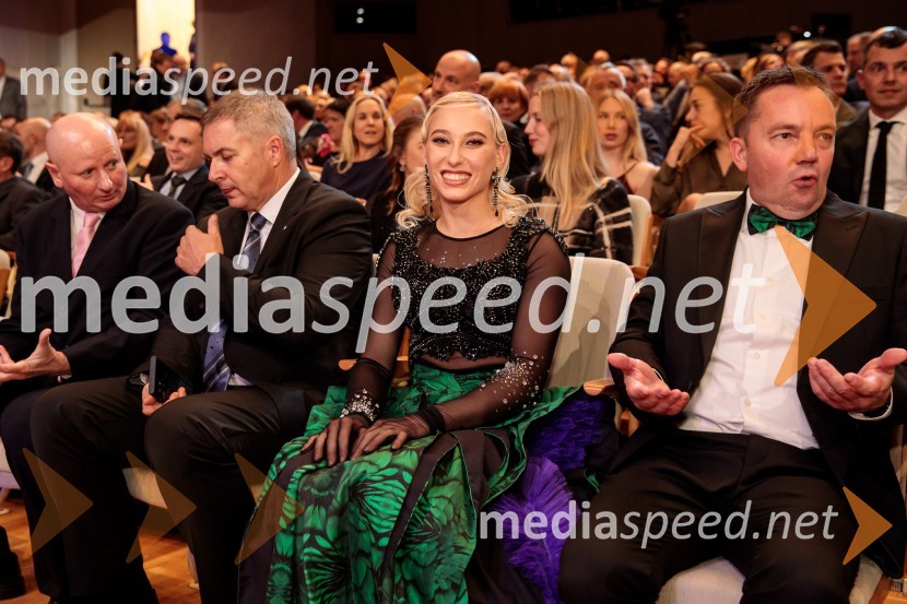  ... ;  Janja Garnbret, športna plezalka;  Roman Krajnik, trener Janje GarnbretŠportnik leta 2024, slavila Janja Garnbret in Tadej Pogačar