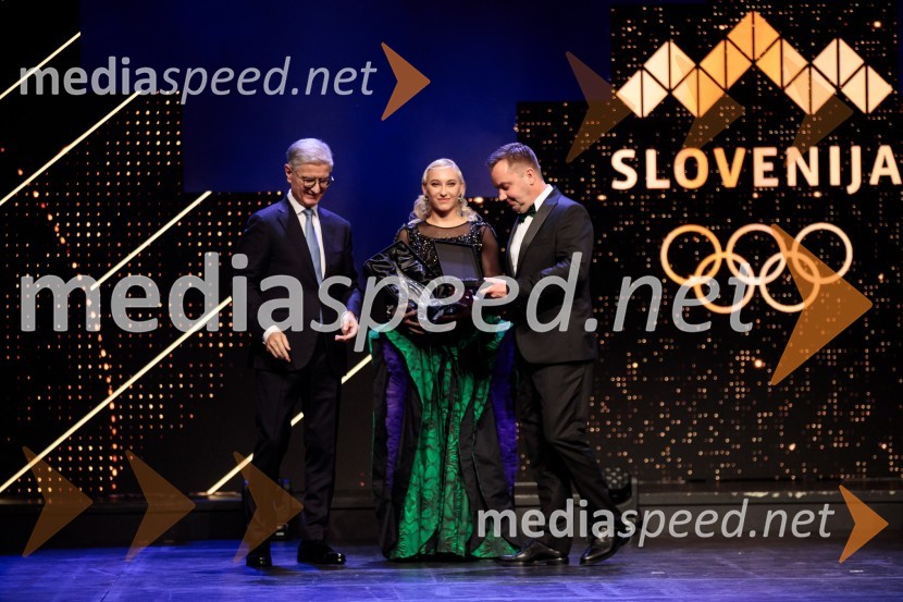  Franjo Bobinac, predsednik, Olimpijski komite Slovenije;  Janja Garnbret, športna plezalka;  Roman Krajnik, trener Janje GarnbretŠportnik leta 2024, slavila Janja Garnbret in Tadej Pogačar