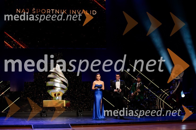  Flora Ema Lotrič, pevka;  Saša  Jerković, novinarŠportnik leta 2024, slavila Janja Garnbret in Tadej Pogačar