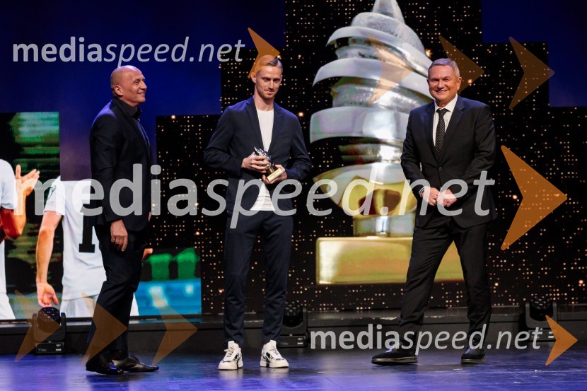  ... ;  Žan  Karničnik, nogometaš;  Matjaž Kek, selektor slovenske nogometne reprezentanceŠportnik leta 2024, slavila Janja Garnbret in Tadej Pogačar