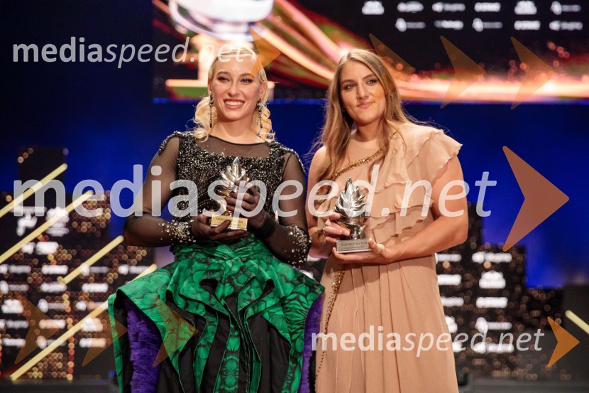  Janja Garnbret, športna plezalka;  Andreja Leški, judoistkaŠportnik leta 2024, slavila Janja Garnbret in Tadej Pogačar