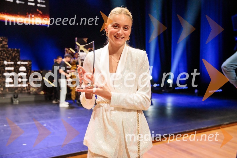  Neža Klančar, plavalkaŠportnik leta 2024, slavila Janja Garnbret in Tadej Pogačar