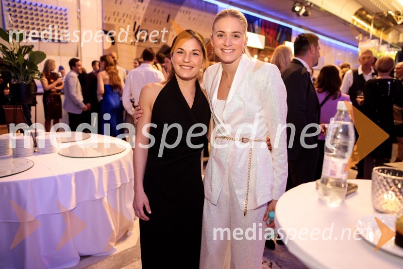  Maruša Štangar, judoistka;  Neža Klančar, plavalkaŠportnik leta 2024, slavila Janja Garnbret in Tadej Pogačar