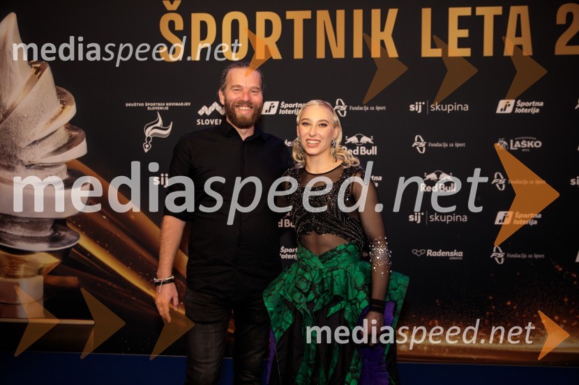  Andrej Tarfila, fotograf;  Janja Garnbret, športna plezalkaŠportnik leta 2024, slavila Janja Garnbret in Tadej Pogačar
