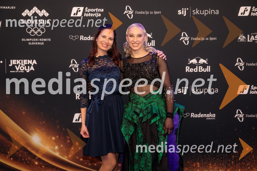  Karolina Rebernik;  Janja Garnbret, športna plezalkaŠportnik leta 2024, slavila Janja Garnbret in Tadej Pogačar