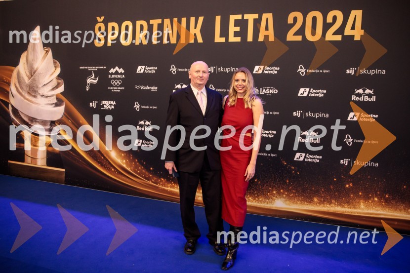  Jože Zidar, predsednik Društva športnih novinarjev Slovenije;  Anabelle Ann Logar, ErudioŠportnik leta 2024, slavila Janja Garnbret in Tadej Pogačar