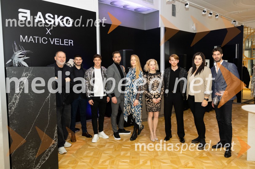  Dime Rangelov;  Matej Zaro, Zaro wines;  Nac Visočnik, maneken;  Nejc Ravnikar;  ... ;  Hermina Kovačič, strokovnjakinja za komuniciranje;  Matic Veler, modni oblikovalec;  ... ;  Luka Zaro, Zaro WinesAsko odprl svoj prvi showroom v Sloveniji z modnim oblikovalcem Maticem Velerjem