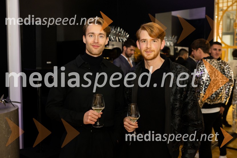  Luka Bokšan, igralec;  Matic Veler, modni oblikovalecAsko odprl svoj prvi showroom v Sloveniji z modnim oblikovalcem Maticem Velerjem