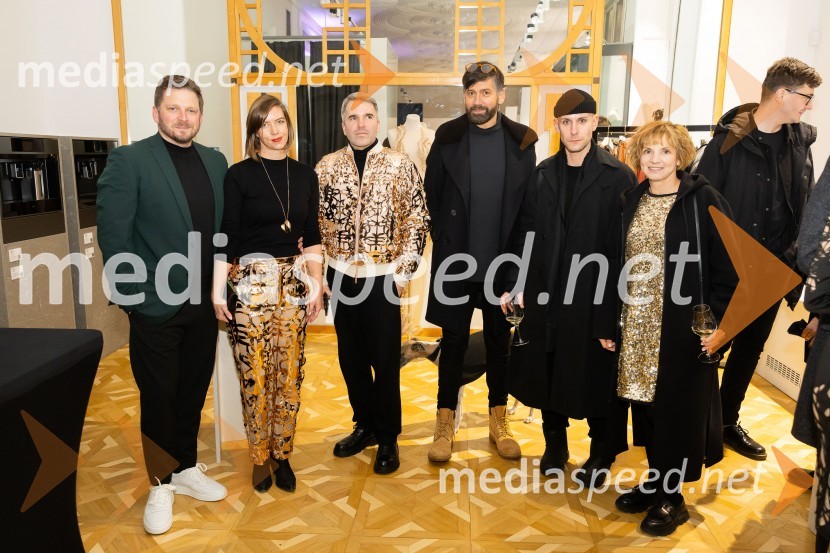  ... ;  Teja Roglič, odnosi z javnostmi LJFW;  Sašo Kralj, odnosi z javnostmi, LJFW;  ... ;  ... ;  Gordana Čižmek, ortodontka in direktorica OrthoDentalaAsko odprl svoj prvi showroom v Sloveniji z modnim oblikovalcem Maticem Velerjem