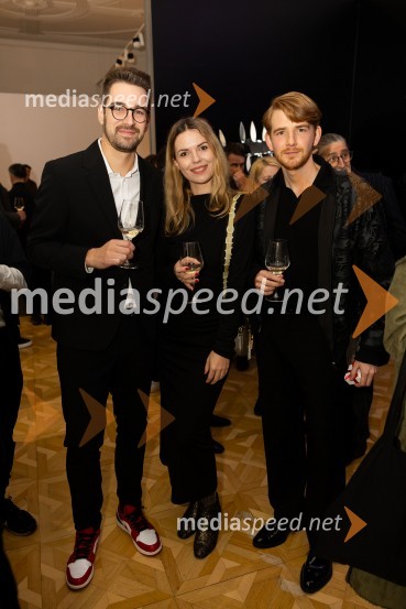  Žiga Obolnar, Harvey Norman Slovenija;  Žanin Tamše, April8;  Matic Veler, modni oblikovalecAsko odprl svoj prvi showroom v Sloveniji z modnim oblikovalcem Maticem Velerjem