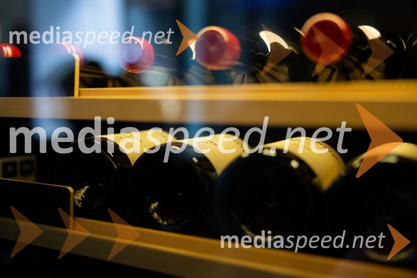 Asko odprl svoj prvi showroom v Sloveniji z modnim oblikovalcem Maticem Velerjem