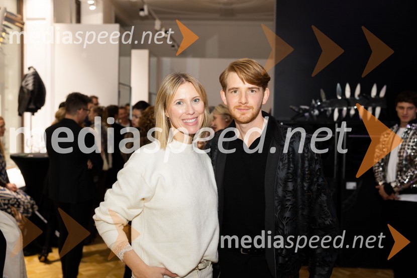  Alenka Birk, stilistka;  Matic Veler, modni oblikovalecAsko odprl svoj prvi showroom v Sloveniji z modnim oblikovalcem Maticem Velerjem