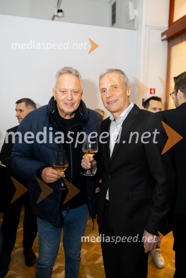  Zmago Sagadin, košarkarski trener;  ... Asko odprl svoj prvi showroom v Sloveniji z modnim oblikovalcem Maticem Velerjem