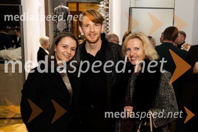  ... ;  Matic Veler, modni oblikovalec;  ... Asko odprl svoj prvi showroom v Sloveniji z modnim oblikovalcem Maticem Velerjem