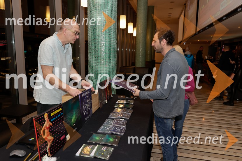 Avtomobili, koncert ob izidu novega albuma Potujemo