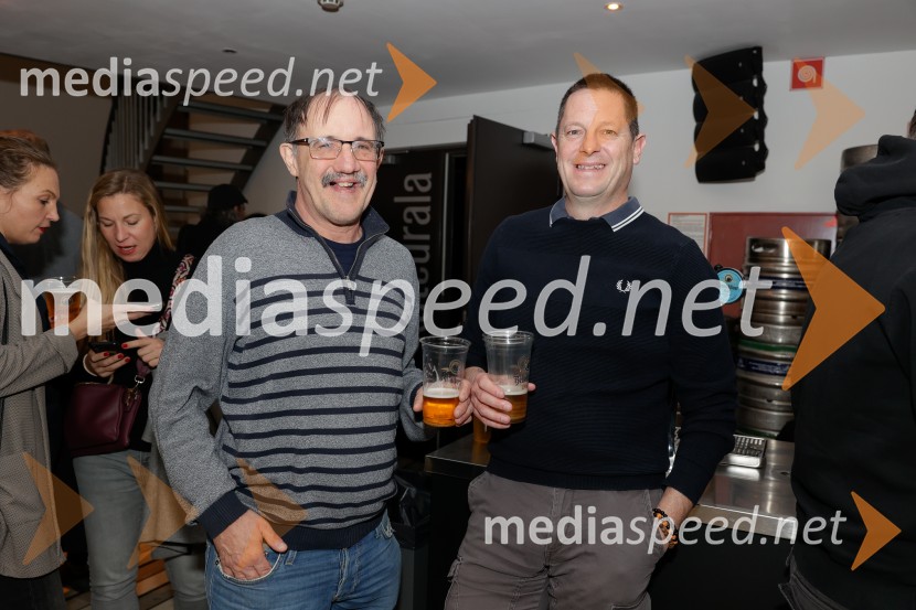 Avtomobili, koncert ob izidu novega albuma Potujemo