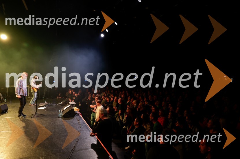 Avtomobili, koncert ob izidu novega albuma Potujemo