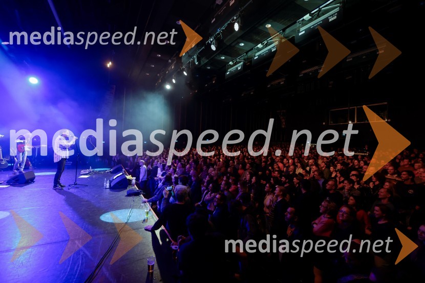 Avtomobili, koncert ob izidu novega albuma Potujemo