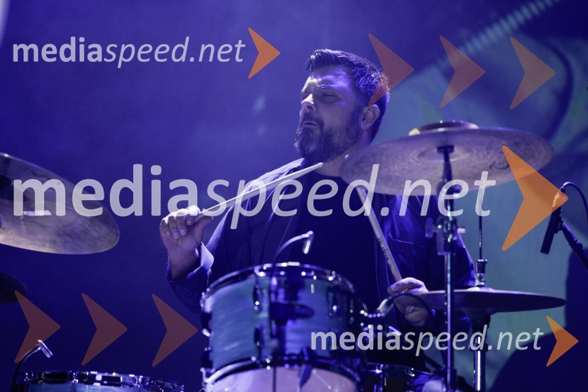  David Morgan, bobnar, skupina AvtomobiliAvtomobili, koncert ob izidu novega albuma Potujemo