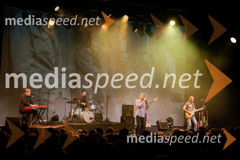 Avtomobili, koncert ob izidu novega albuma Potujemo