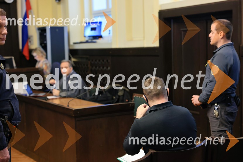  Kristijan KamenikKristijan Kamenik na mariborskem okrožnem sodišču