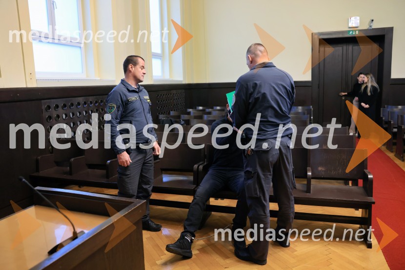  Kristijan KamenikKristijan Kamenik na mariborskem okrožnem sodišču