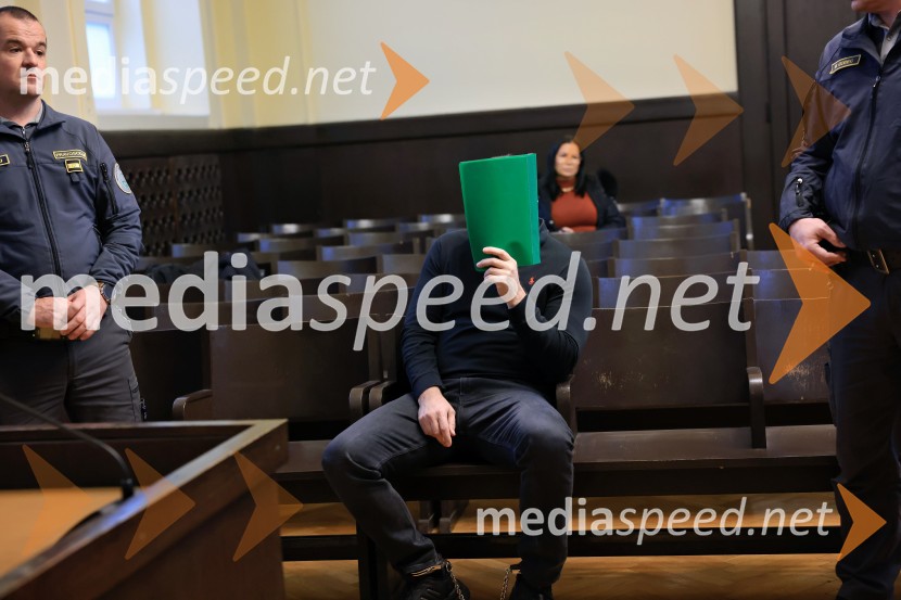  Kristijan KamenikKristijan Kamenik na mariborskem okrožnem sodišču