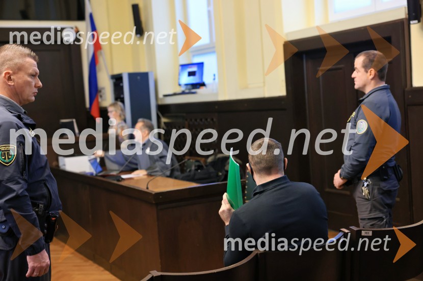  Kristijan KamenikKristijan Kamenik na mariborskem okrožnem sodišču