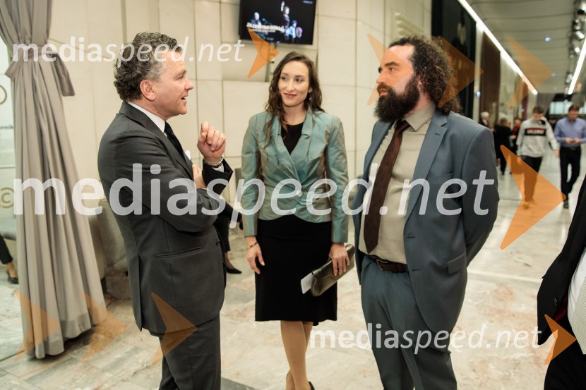  Numa Bischof, executive director, Lucerne Symphony Orchestra;  Gaja Višnar, igralka;   Jure Novak, generalni direktor, Cankarjev domLuzernski simfonični orkester v Cankarjevem domu