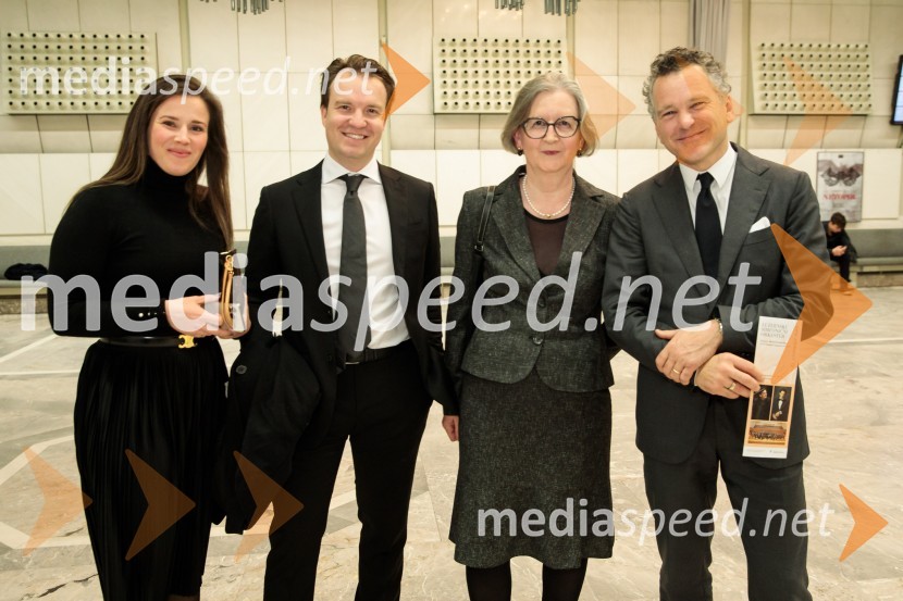  ... ;  ... ;  ... ;  Numa Bischof, executive director, Lucerne Symphony OrchestraLuzernski simfonični orkester v Cankarjevem domu