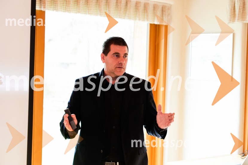 Mazda CX-80, slovenska predstavitev