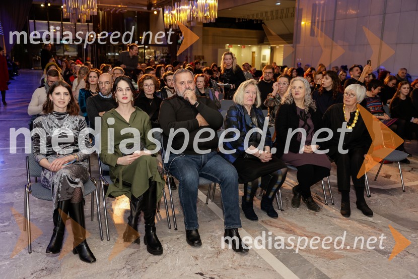  Katarina Hergouth, vodja razstavnega programa, Cankarjev dom;  ... ; mag. Zoran Poznič, slovenski kipar in politik;  ... ;  Tanja Mastnak;  ... 15. Slovenski bienale ilustracije, odprtje razstave