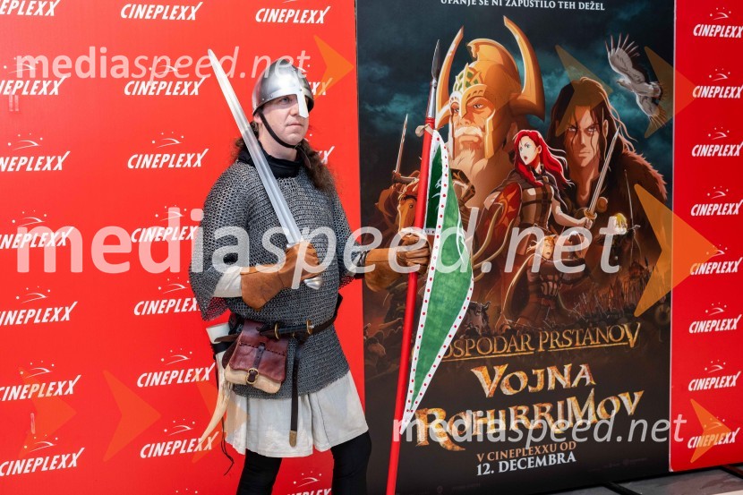  Blaž Berlec, ustanovitelj društva, Slovensko Tolkienovo društvo Gil-galadGospodar prstanov: vojna Rohirrimov, premiera v Cineplexx Ljubljana