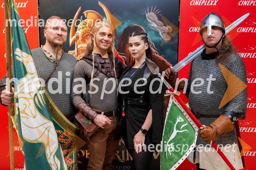  Domen Kodrič;  Matic  Gaiser, cosplayer, costumer;  Simona Bračun Rok, Cineplexx;  Blaž Berlec, ustanovitelj društva, Slovensko Tolkienovo društvo Gil-galadGospodar prstanov: vojna Rohirrimov, premiera v Cineplexx Ljubljana