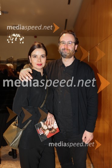  Ana Pandur, koreografinja;  Matej Bonin, skladateljEX, premiera drame v MGL