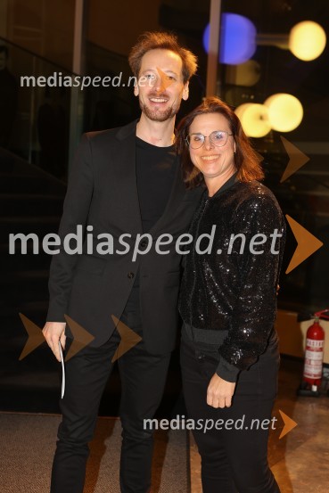 dr. Ignac Fock, hispanist, prevajalec;  Petra Hrastar, MGLEX, premiera drame v MGL