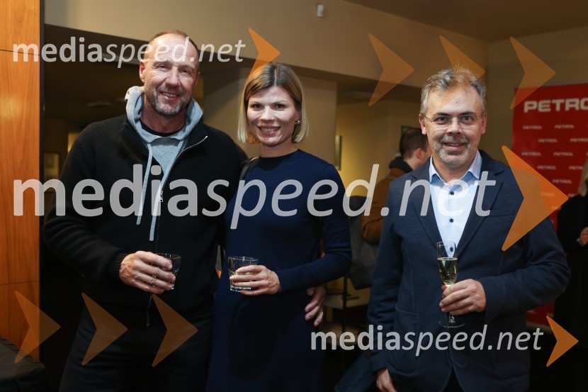  ... ;  ... ;  Borut Škodlar, psihiater in terapevtEX, premiera drame v MGL