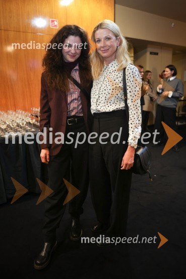  Diana  Kolenc, igralka;  Tjaša  Železnik, igralkaEX, premiera drame v MGL