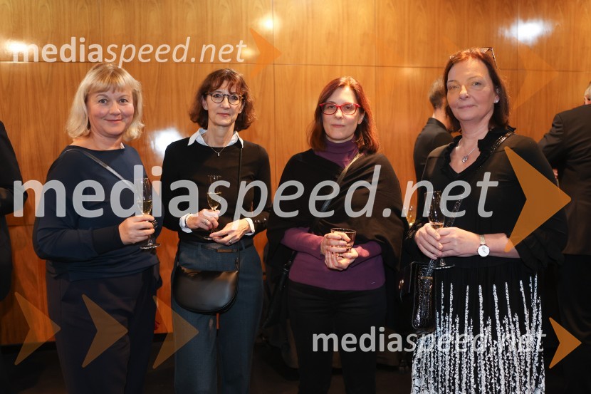 EX, premiera drame v MGL