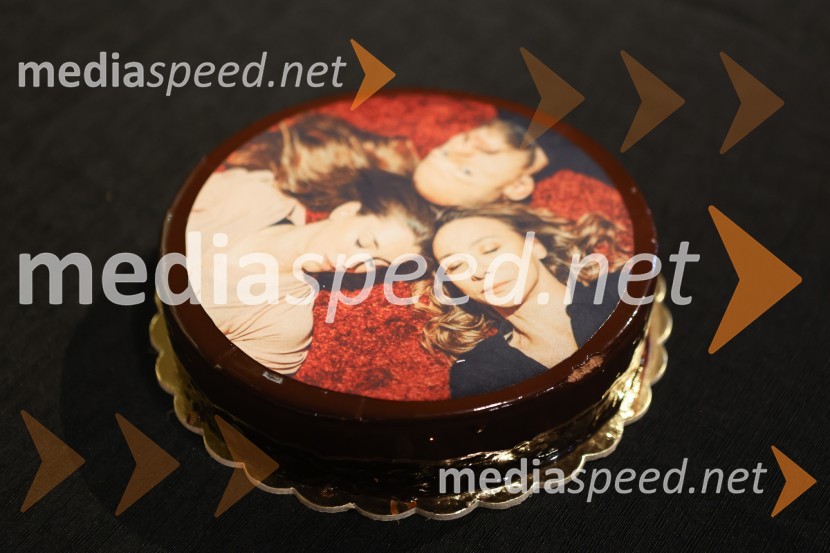 EX, premiera drame v MGL