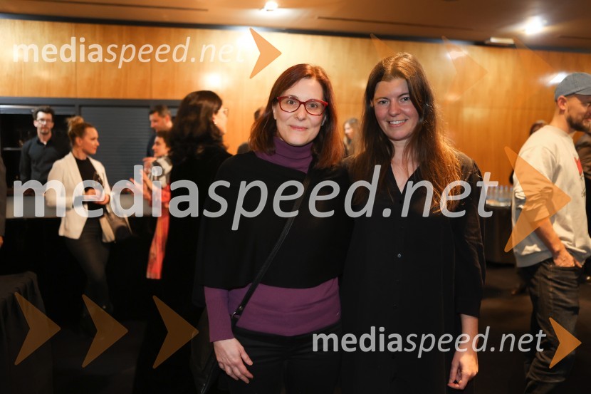  ... ;  Maruša Kink, igralka, režiserkaEX, premiera drame v MGL