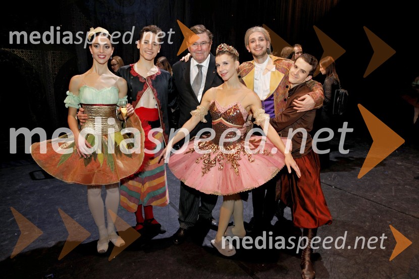  Beatrice Bartolomei, baletna plesalka;  Aleksandar Trenevski, baletni plesalec;  Simon Robinson, dirigent;  Tetiana Svetlična, baletna plesalka;  Lucio Mautone, baletni plesalec;  Matteo Magalotti, baletni plesalecHrestač, jubilejna stota izvedba, SNG Maribor