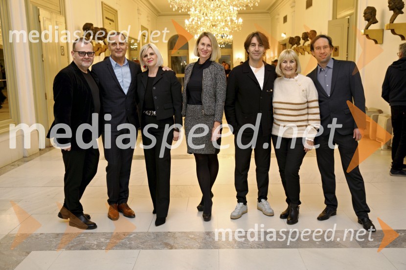  Alan Kavčič, predstavnik za odnose z javnostmi SNG Maribor;  Danilo Rošker, direktor SNG Maribor;  Darja Čižek, marketing, SNG Maribor;  Mateja Kožuh, producentka in joga učiteljica MS7;  Edward Clug, umetniški direktor, Balet SNG Maribor;  Ecaterina Clug;  Simon Krečič, umetniški direktor Opere SNG MariborHrestač, jubilejna stota izvedba, SNG Maribor