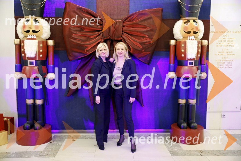  Darja Čižek, marketing, SNG Maribor;  Jasmina Leskovar, SNG MariborHrestač, jubilejna stota izvedba, SNG Maribor